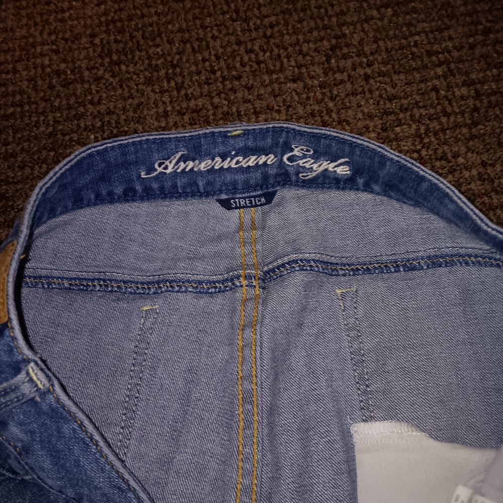 American eagle blue jeans size eight